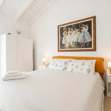 Casa Giovele Apartment *